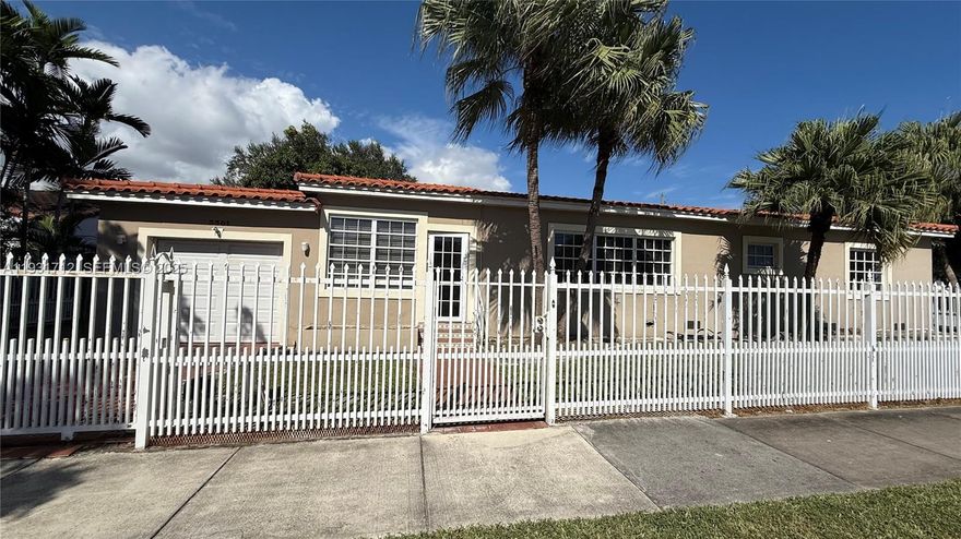 Beautifully updated corner-lot home located in the heart of Miami, just north of the iconic Calle 8 (SW 8th St),offering space, light, and comfort. This single-story residence features 3 bedrooms, 2 full bathrooms, an attachedgarage, and an open layout with a generous kitchen. Large windows provide excellent natural illumination, and theinterior has been freshly painted for a clean, modern feel. Fully fenced and ready for immediate occupancy—perfect for tenants seeking an inviting, well-maintained home in a truly strategic and convenient location.