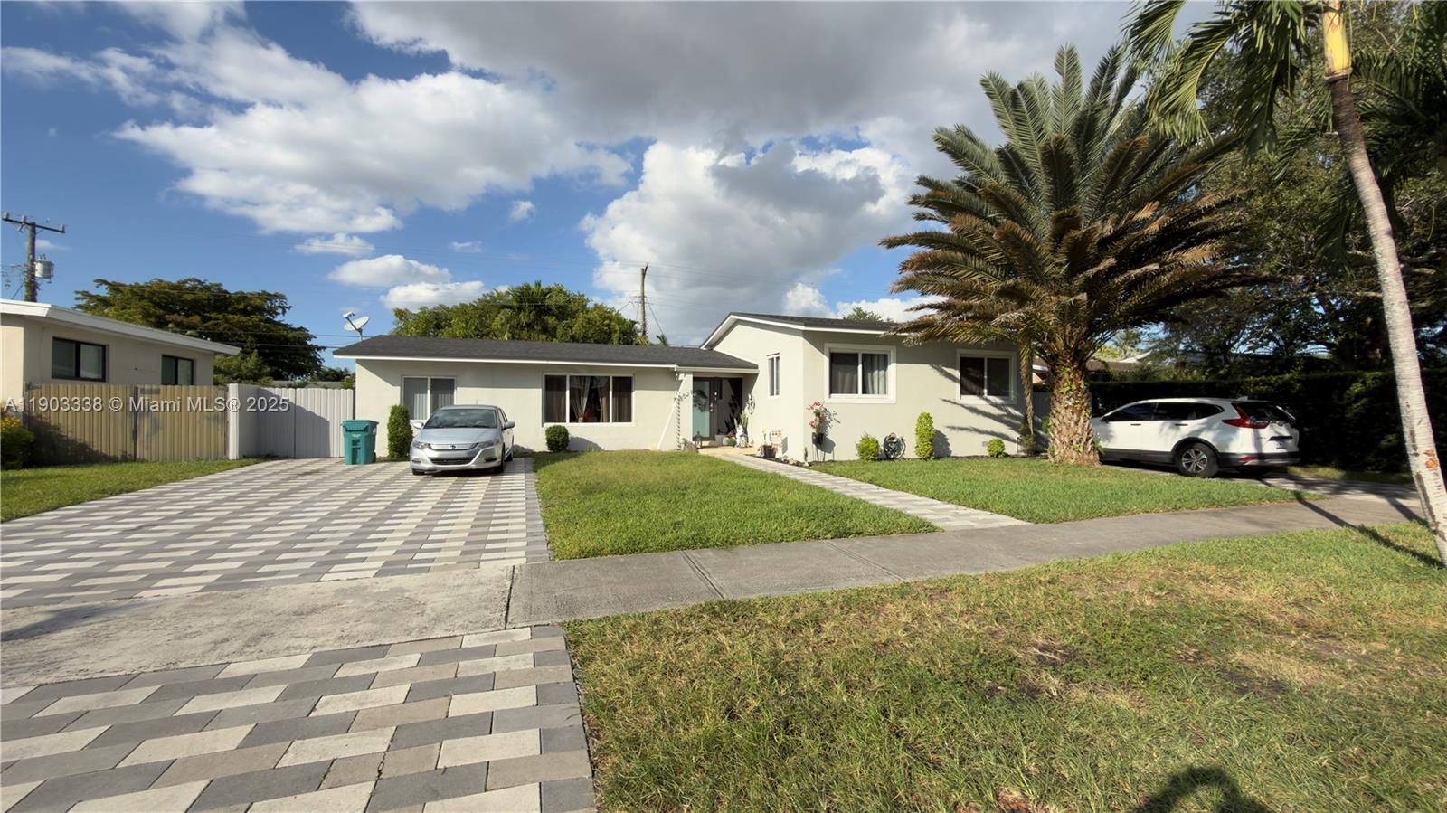 CORAL WAY VILLAGE SEC A P - Residential