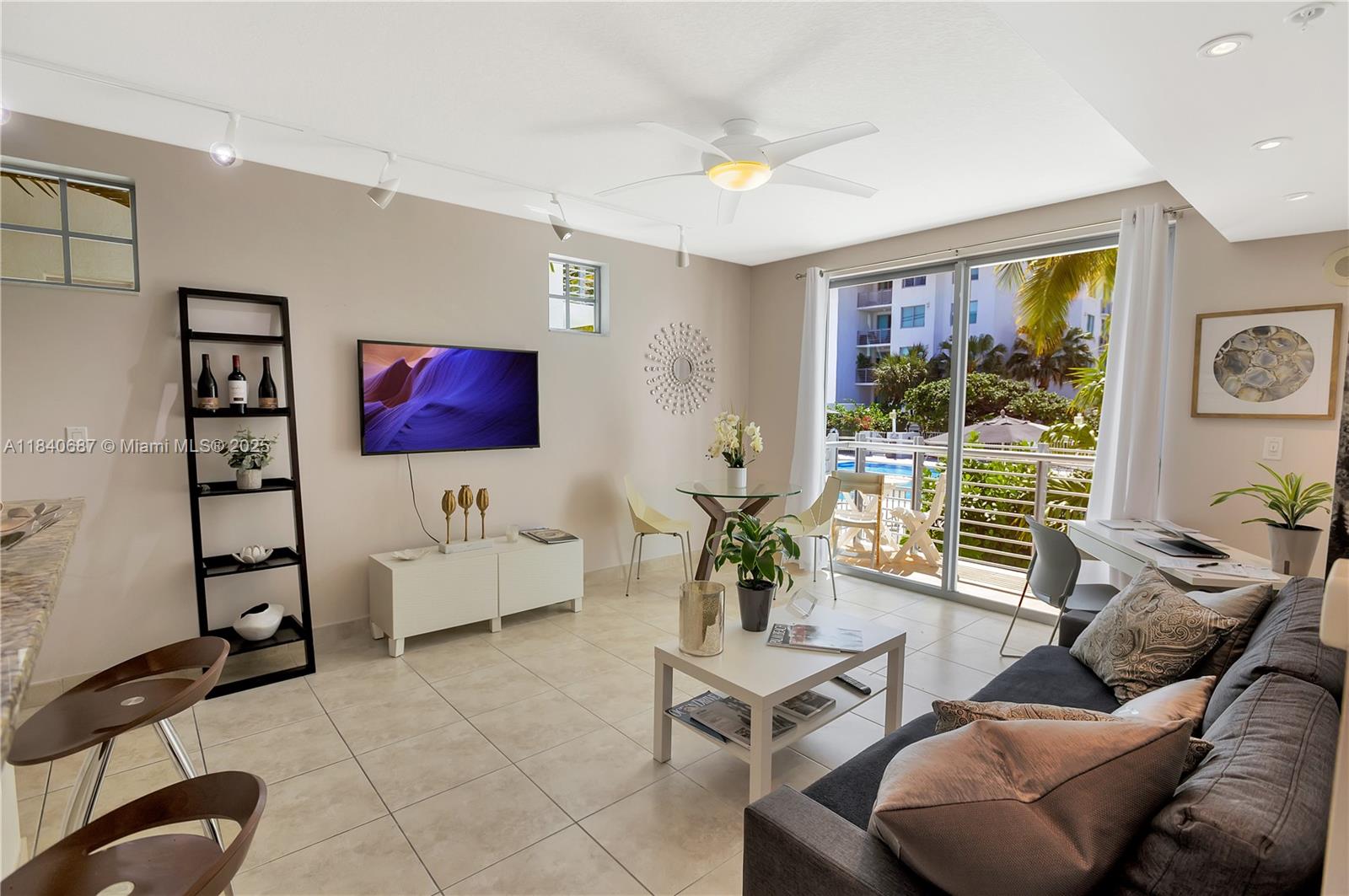 110 Washington Ave 2414