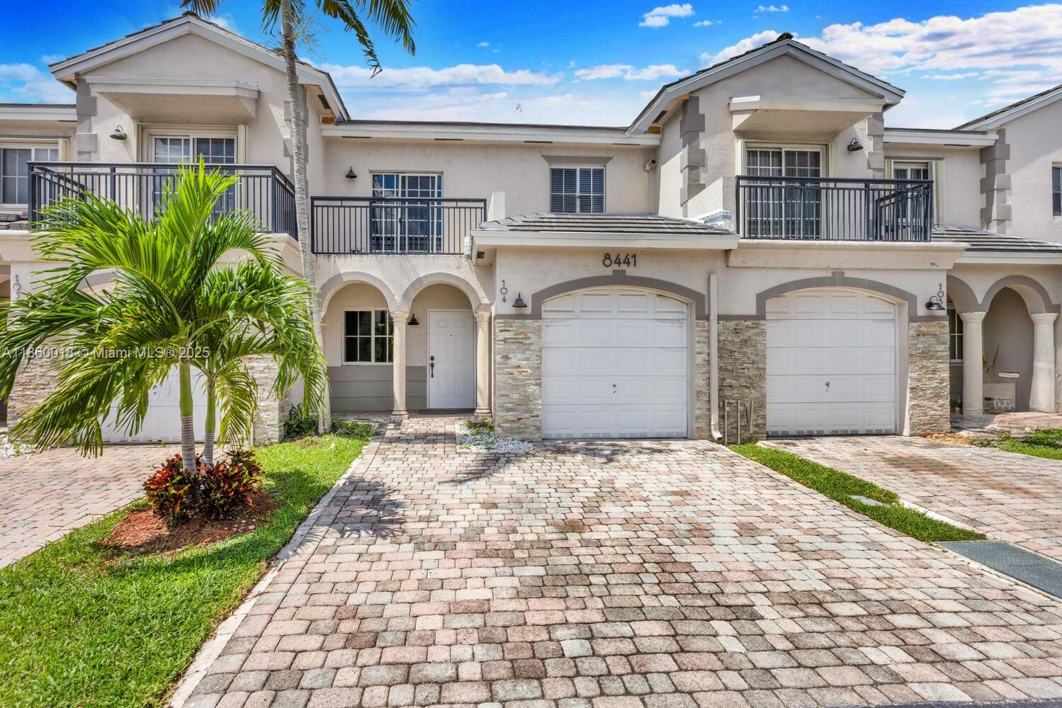 8441 SW 124 AV 104