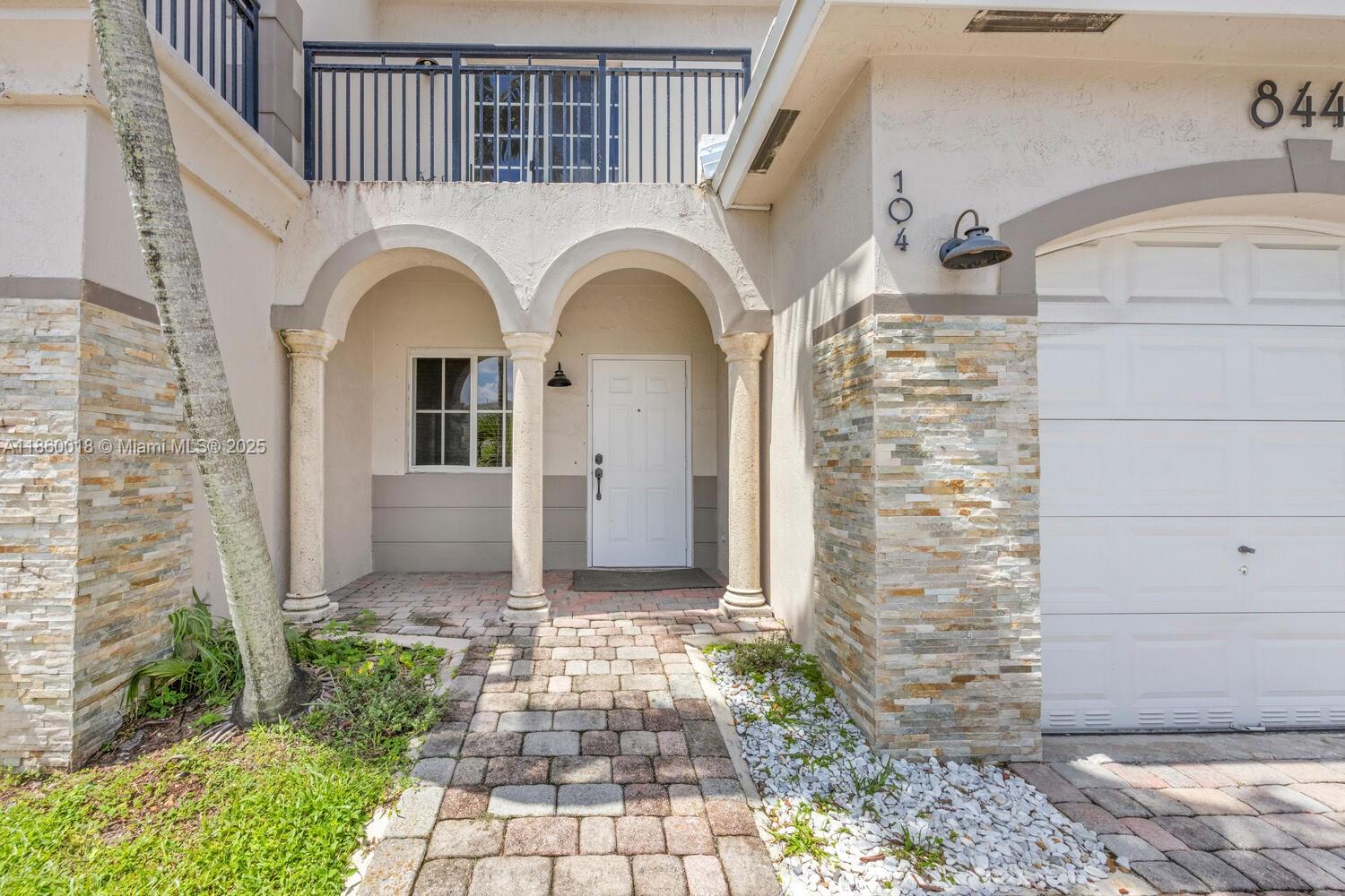 8441 SW 124 AV 104