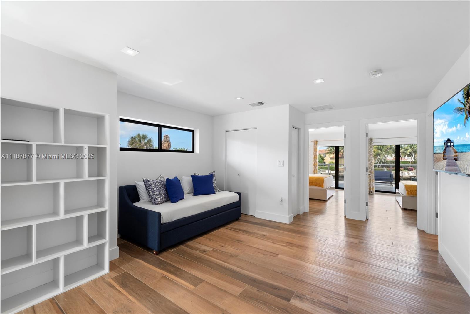 HOLLYWOOD GOLF ESTATES SE - Residential Lease