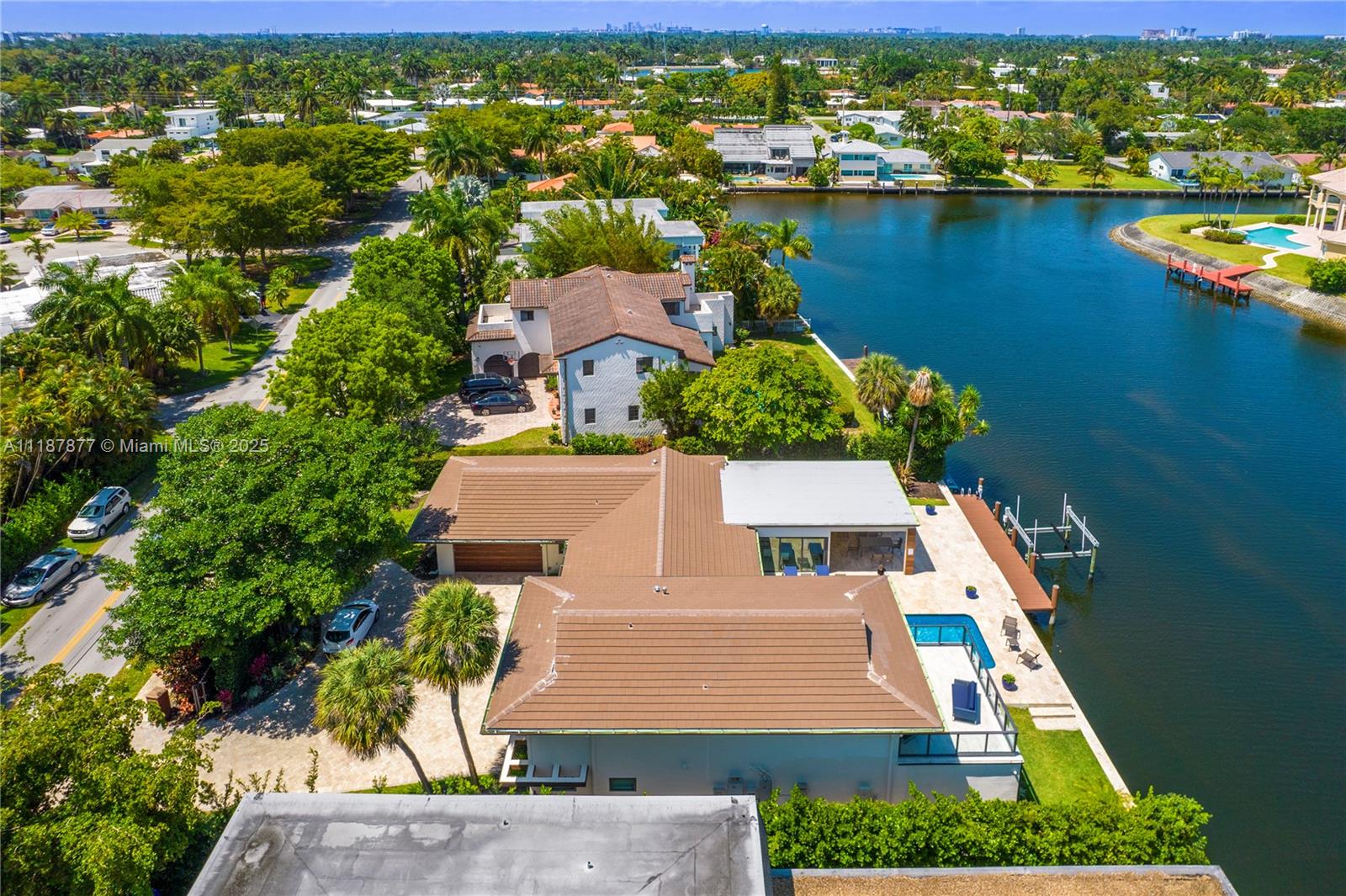 HOLLYWOOD GOLF ESTATES SE - Residential Lease