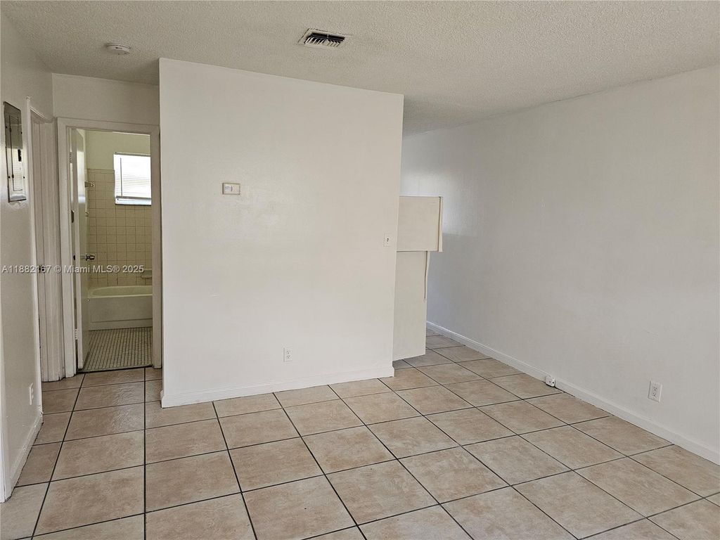 Photo of Fort Lauderdale, FL 33311 (MLS # A11882167)
