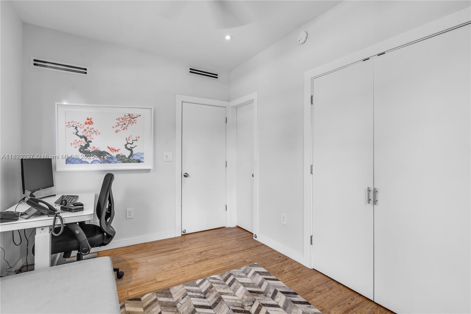 PARKVIEW SOUTH CONDO - Residential