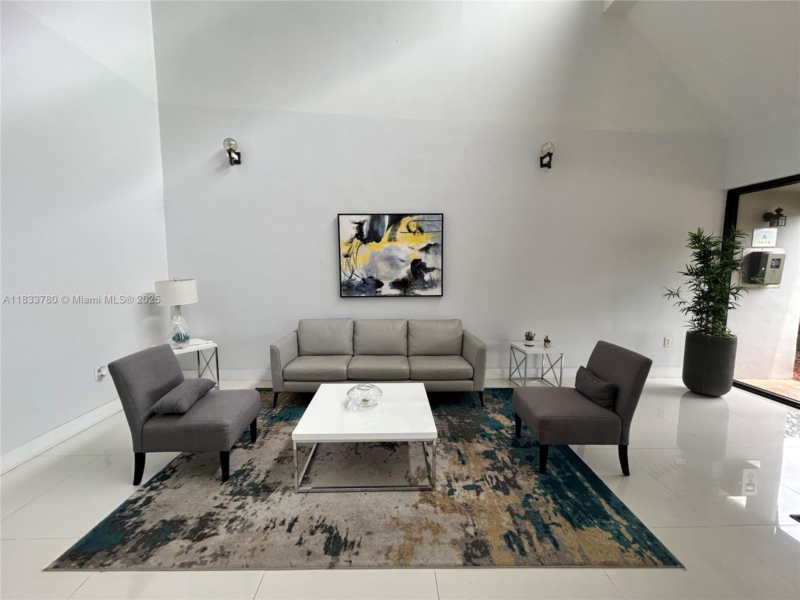 200 Lakeview Dr 312