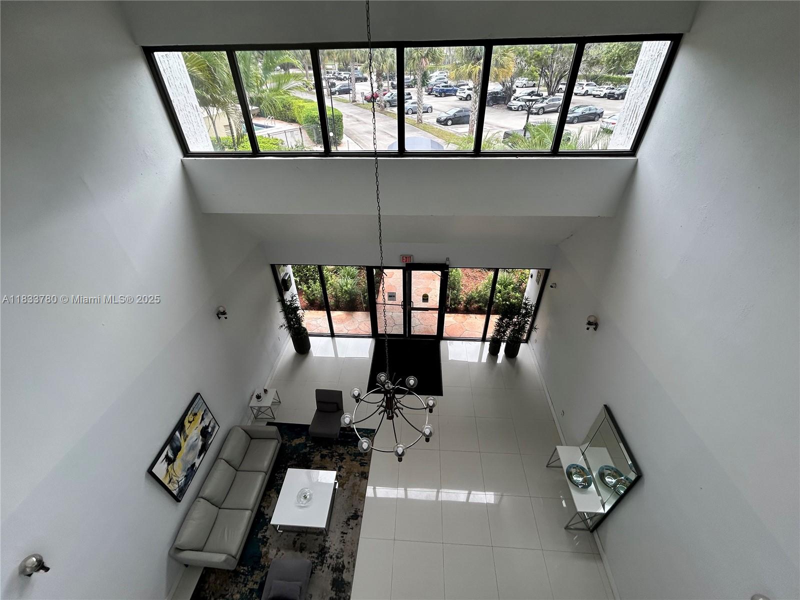 BUILDING SIX OF RACQUET C - Residential Lease