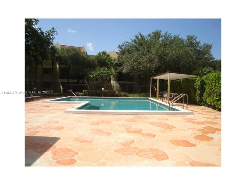 BUILDING SIX OF RACQUET C - Residential Lease