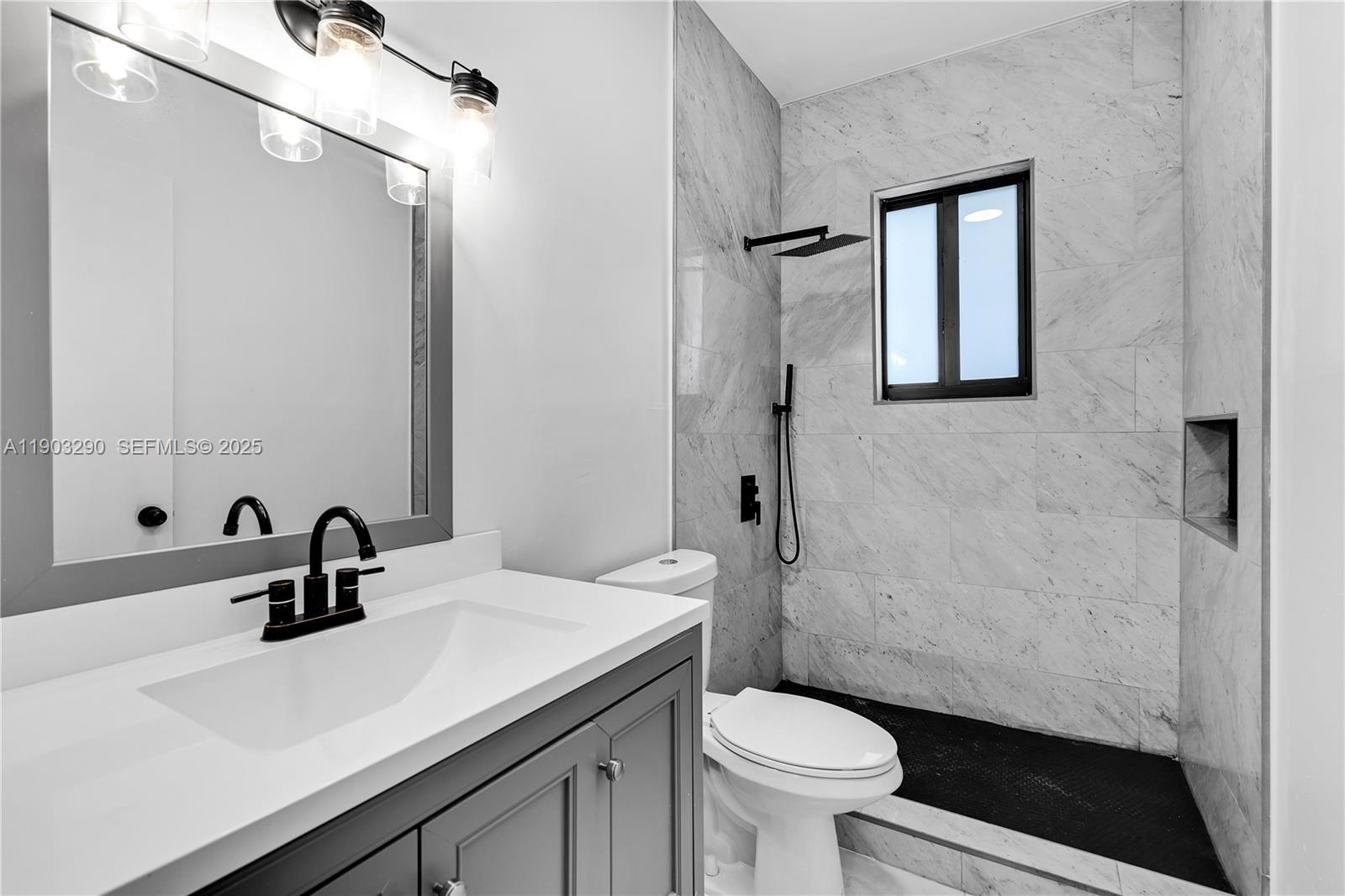 12TH ST MANORS SEC 3 - Residential Income