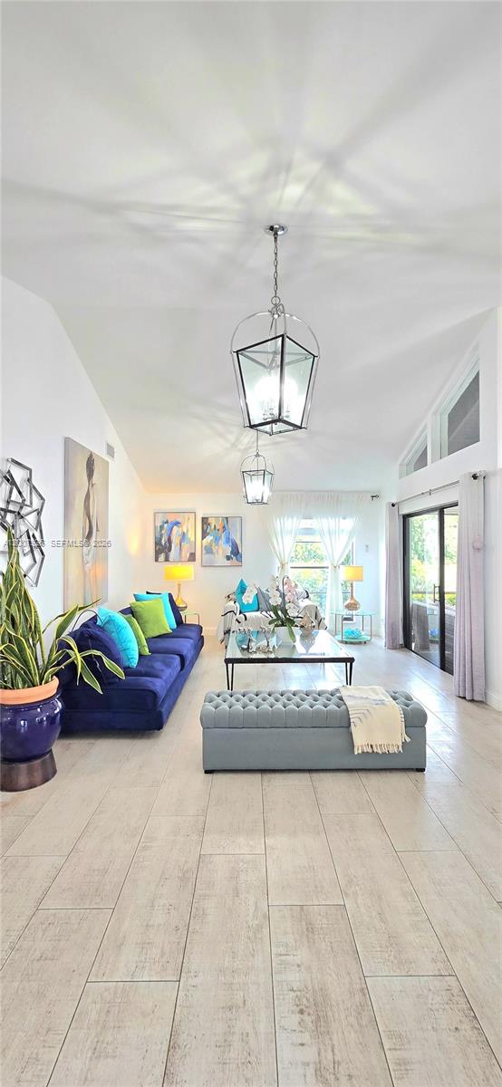 5551 Lakeview Mews Dr