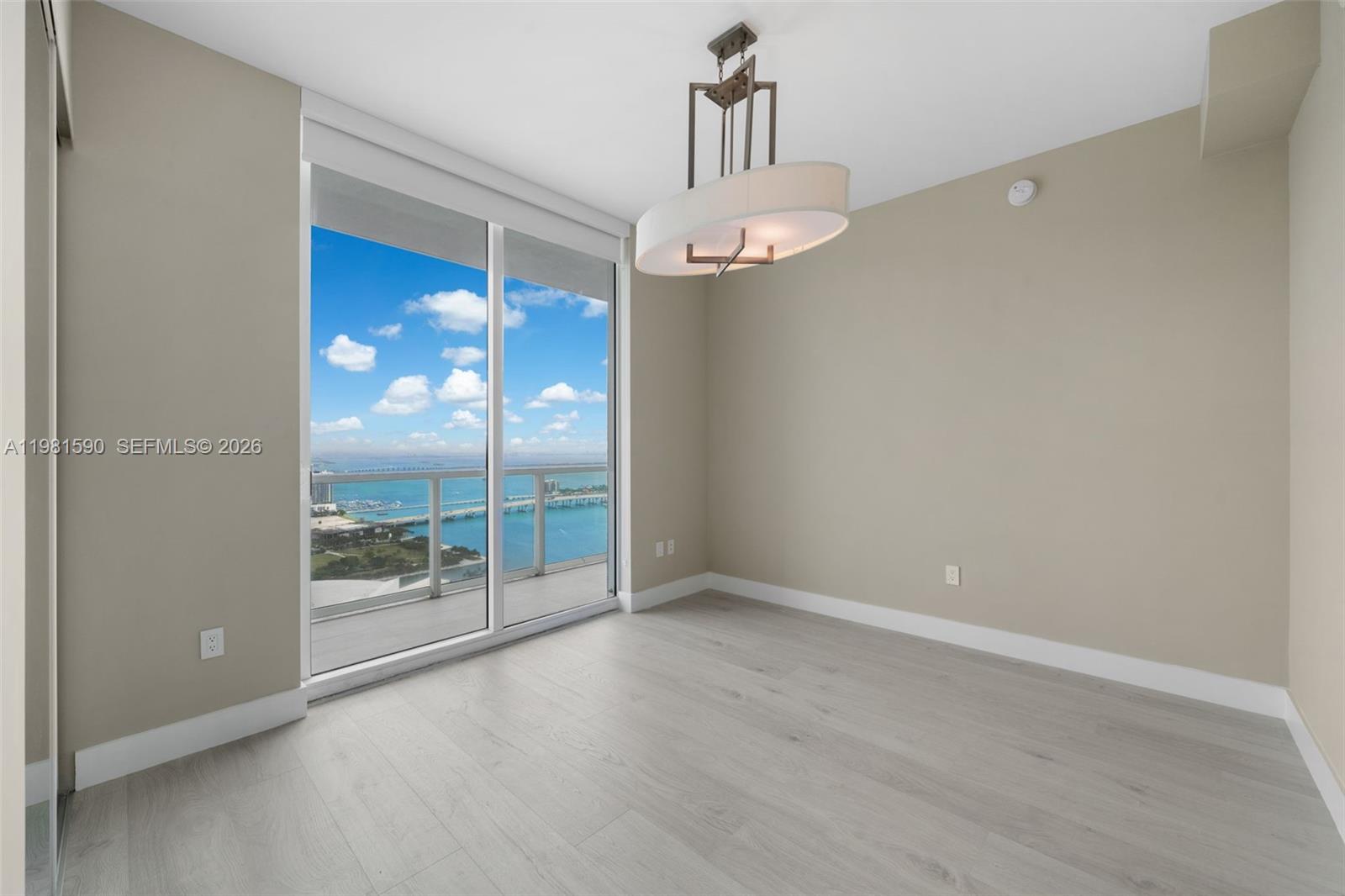 VIZCAYNE NORTH CONDO - Residential