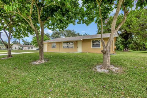 Tiny photo for 1101 SW Addie St, Port St Lucie, FL 34983 (MLS # A11975999)