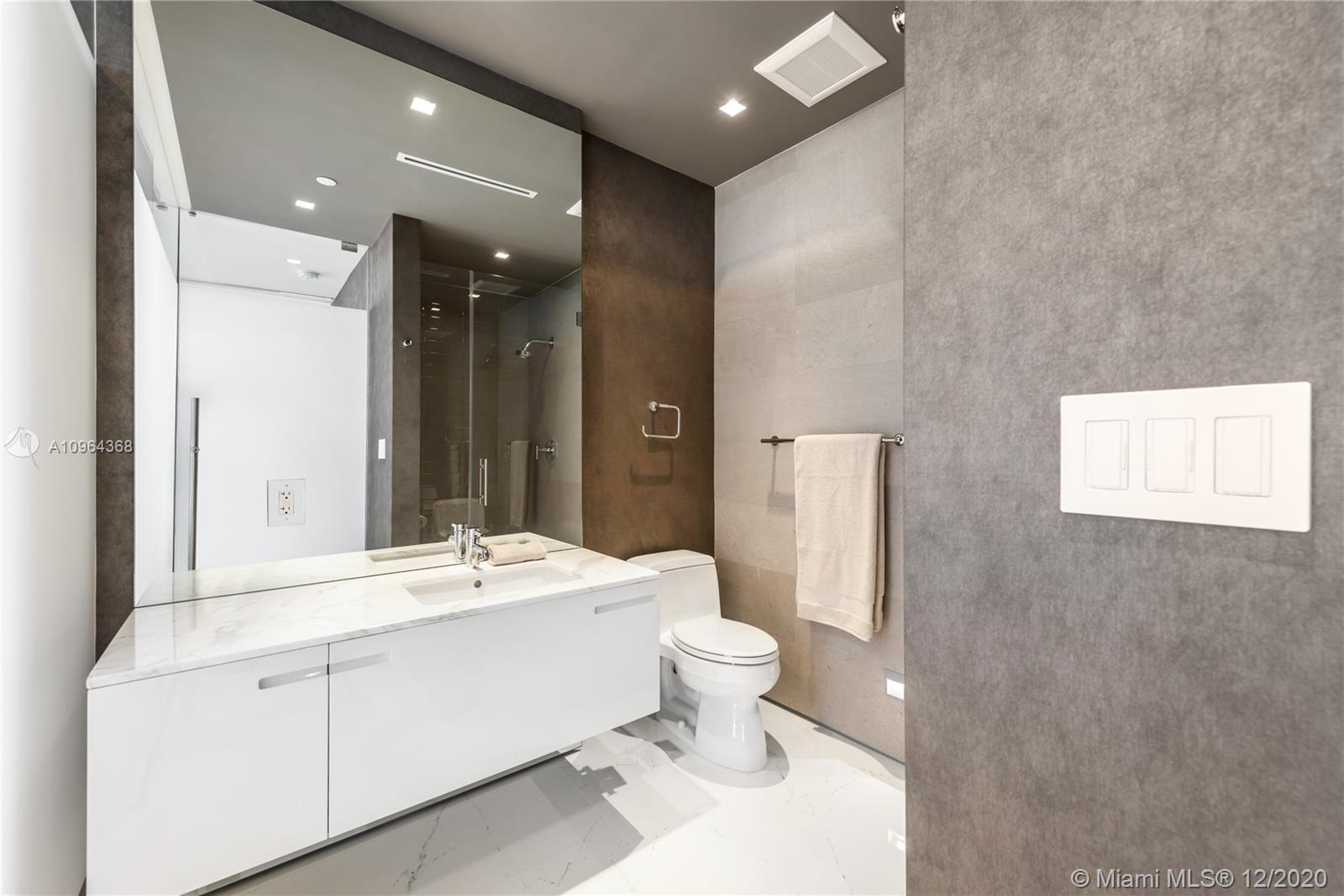 BAL HARBOUR NORTH SOUTH C - Residential