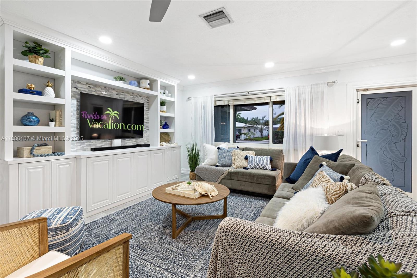 POMPANO BEACH ESTATES - Residential