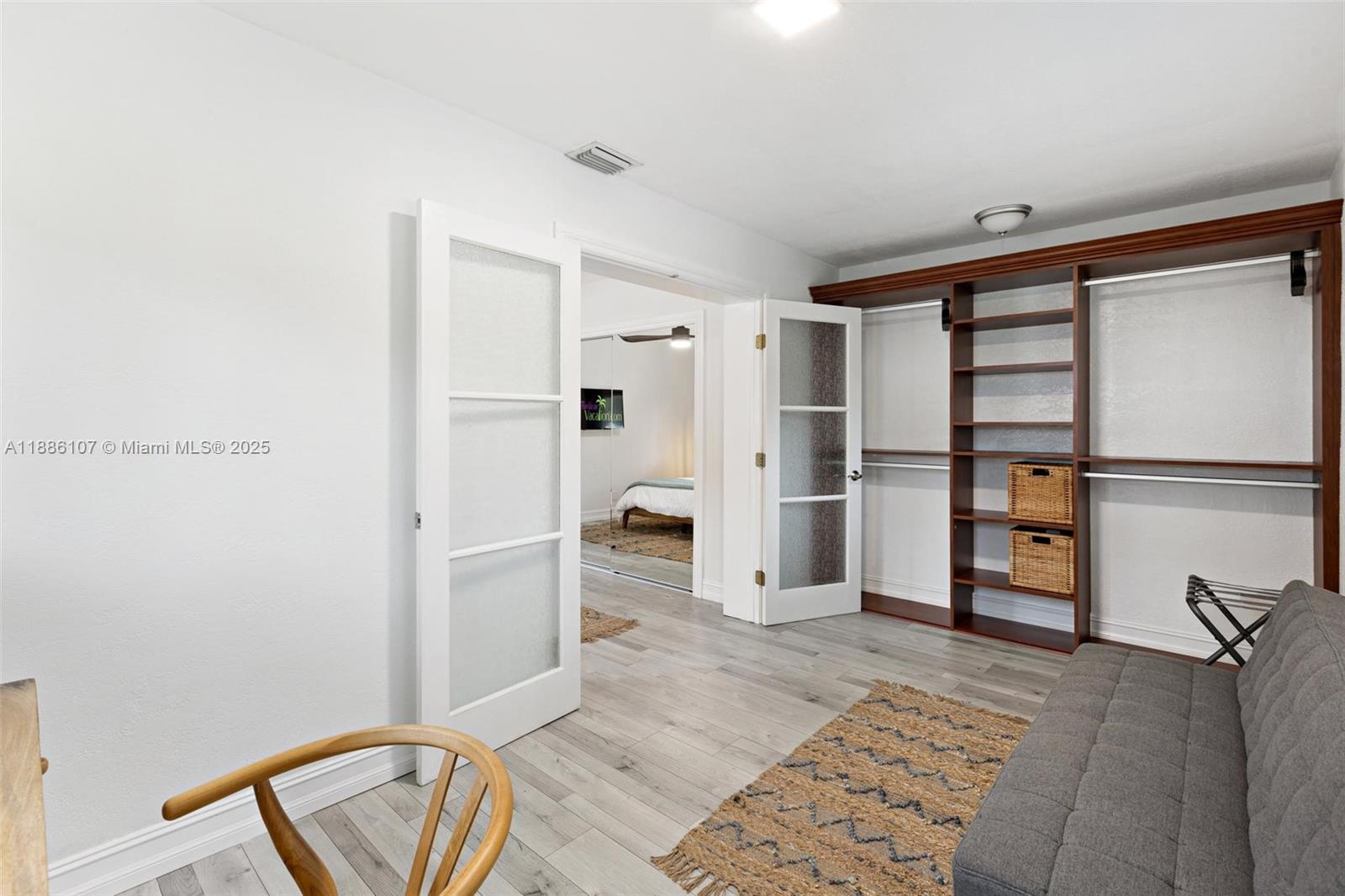 POMPANO BEACH ESTATES - Residential