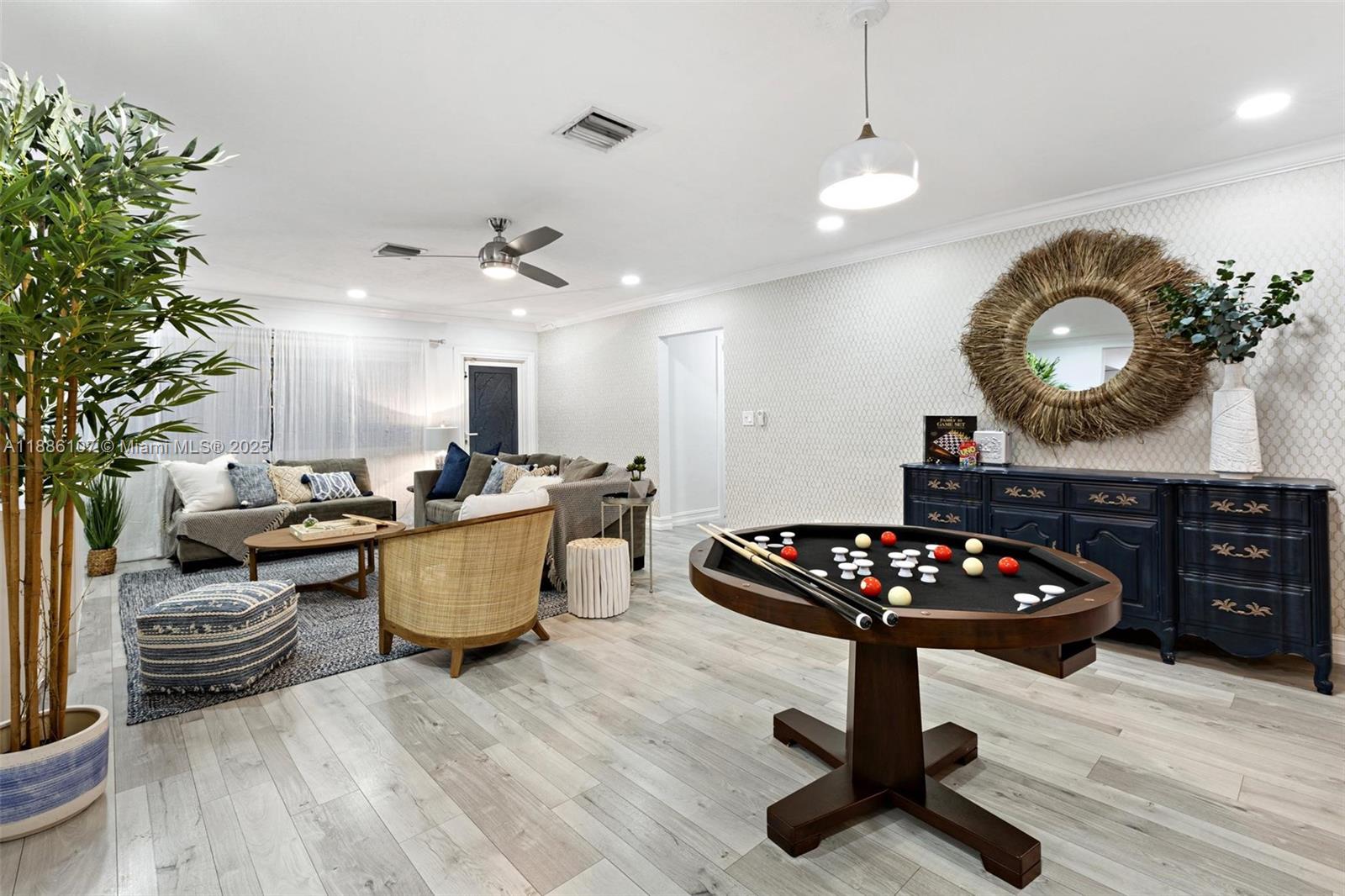 POMPANO BEACH ESTATES - Residential