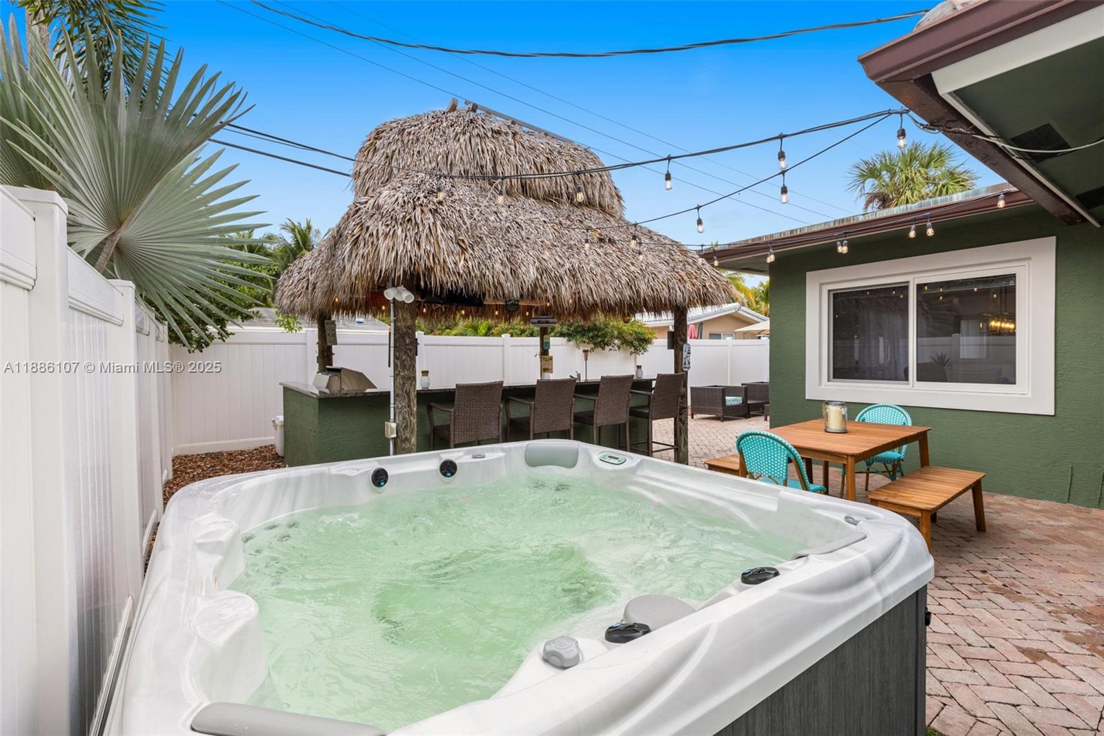 POMPANO BEACH ESTATES - Residential
