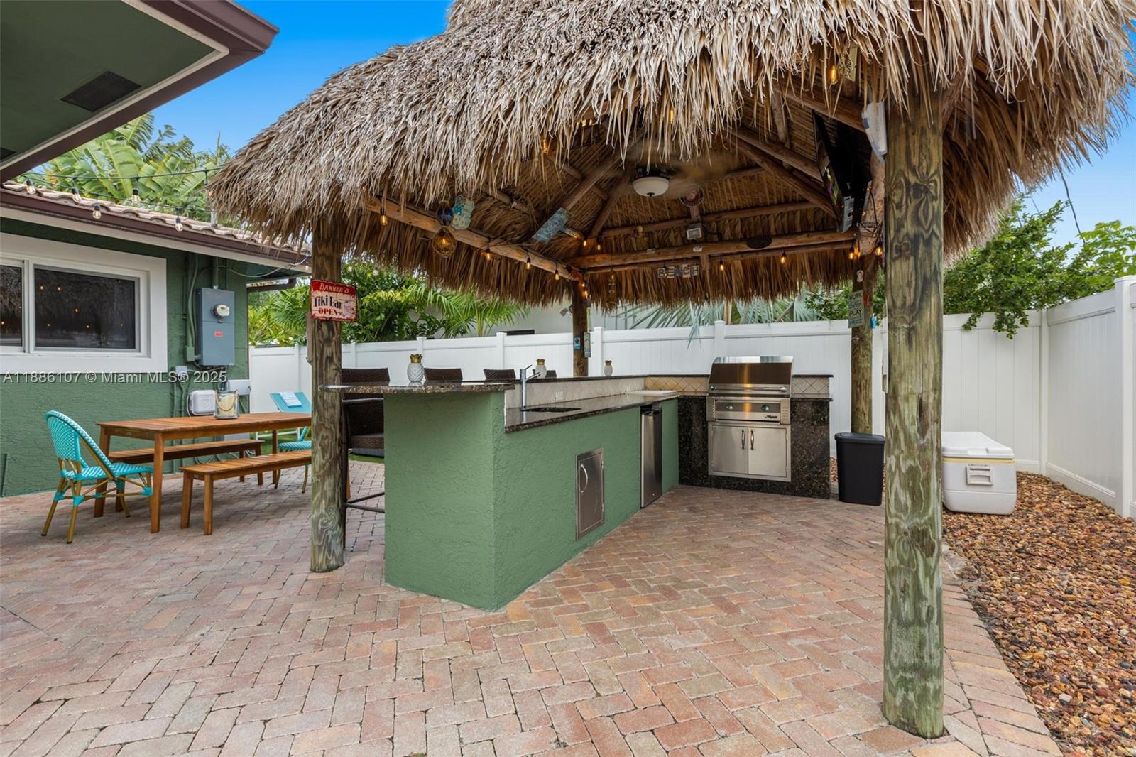 POMPANO BEACH ESTATES - Residential