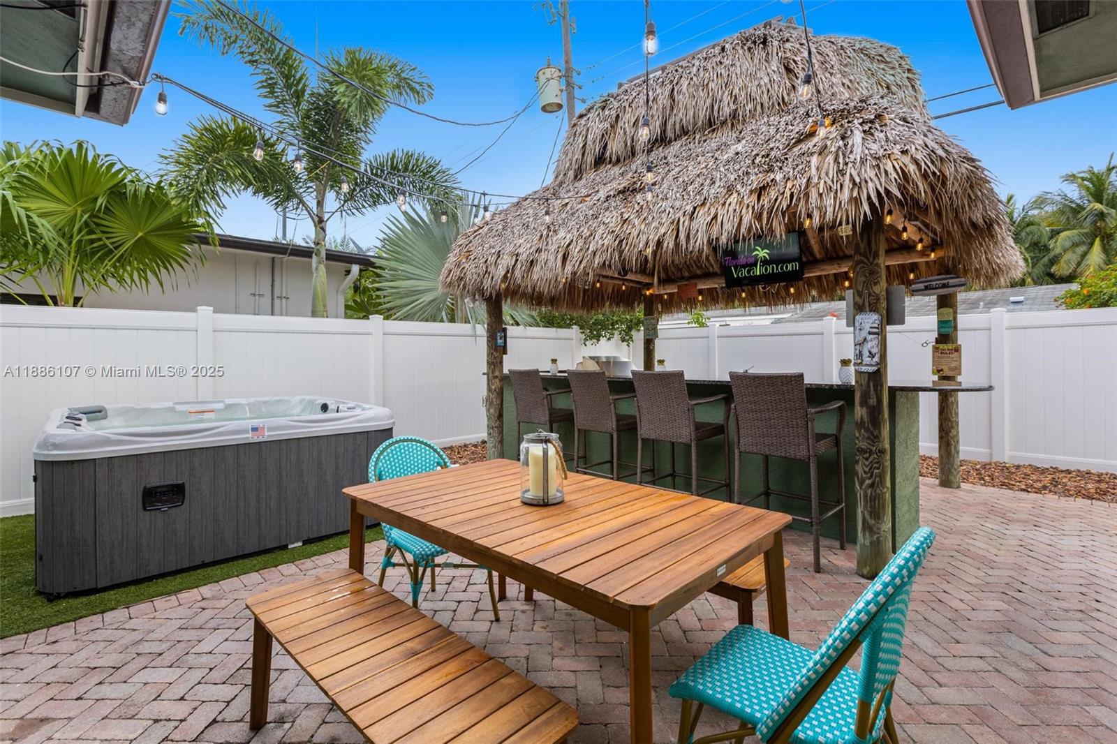 POMPANO BEACH ESTATES - Residential