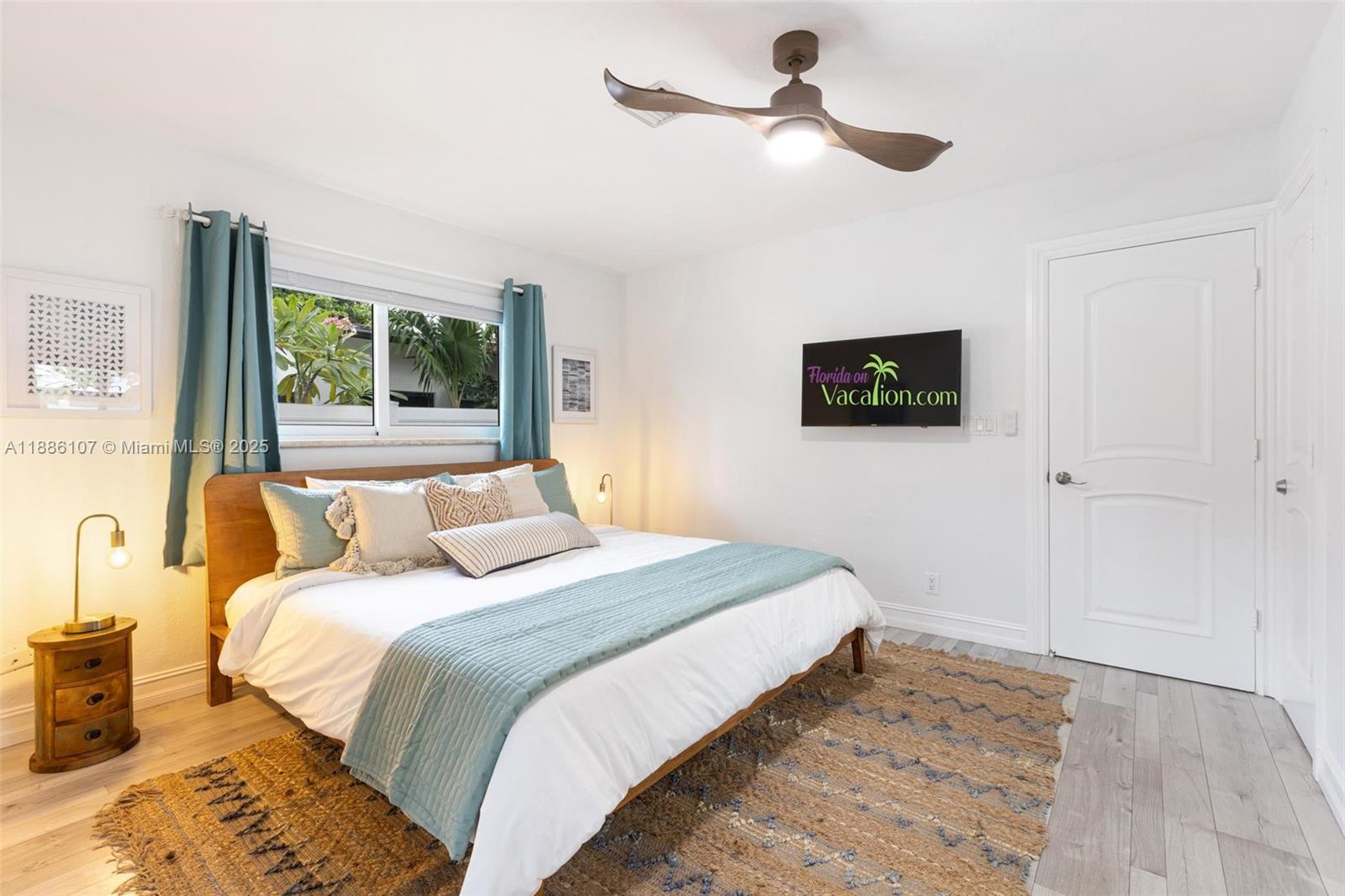 POMPANO BEACH ESTATES - Residential