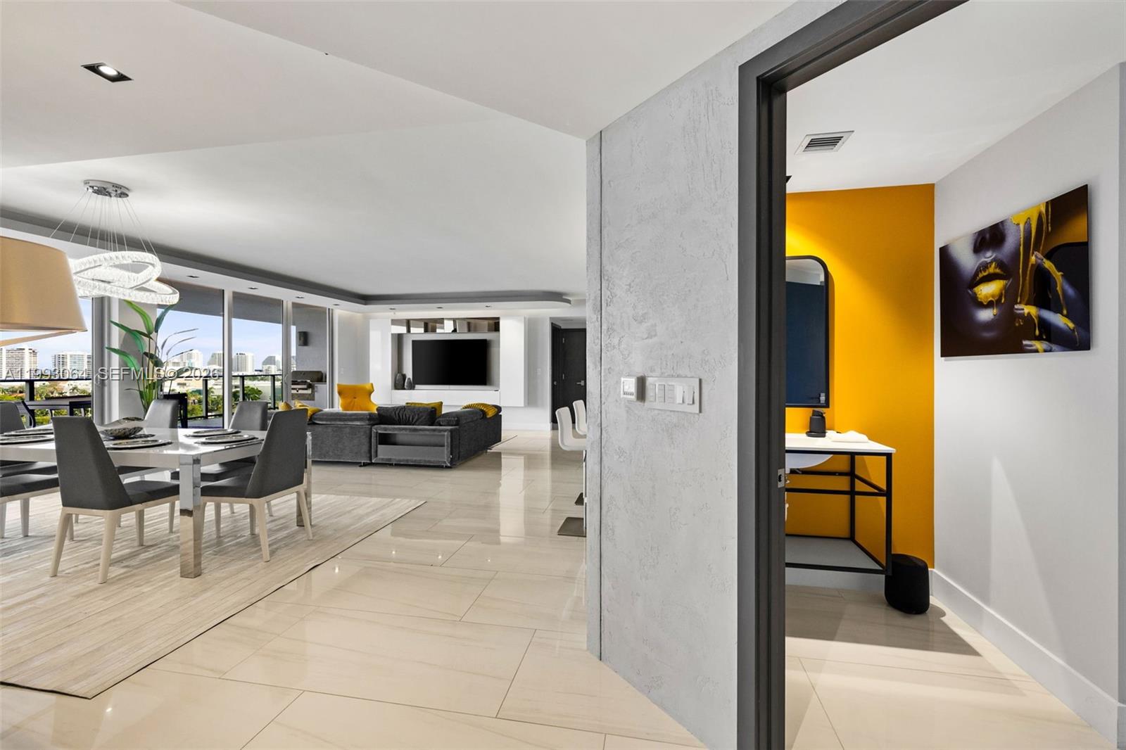 1180 N Federal Hwy 1102