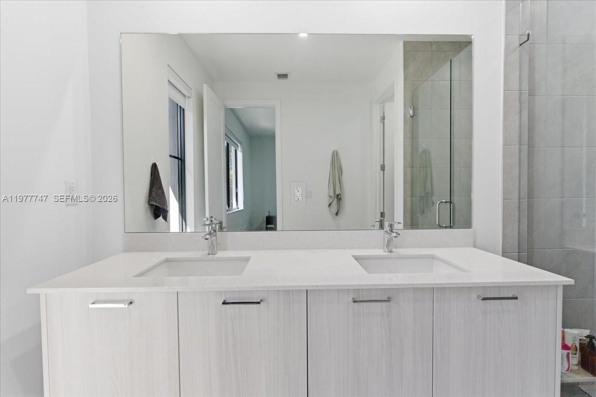 CANARIAS EAST - Residential