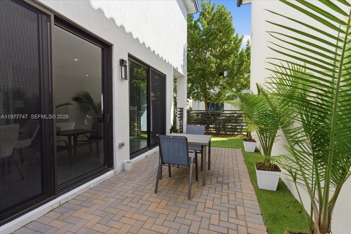 CANARIAS EAST - Residential