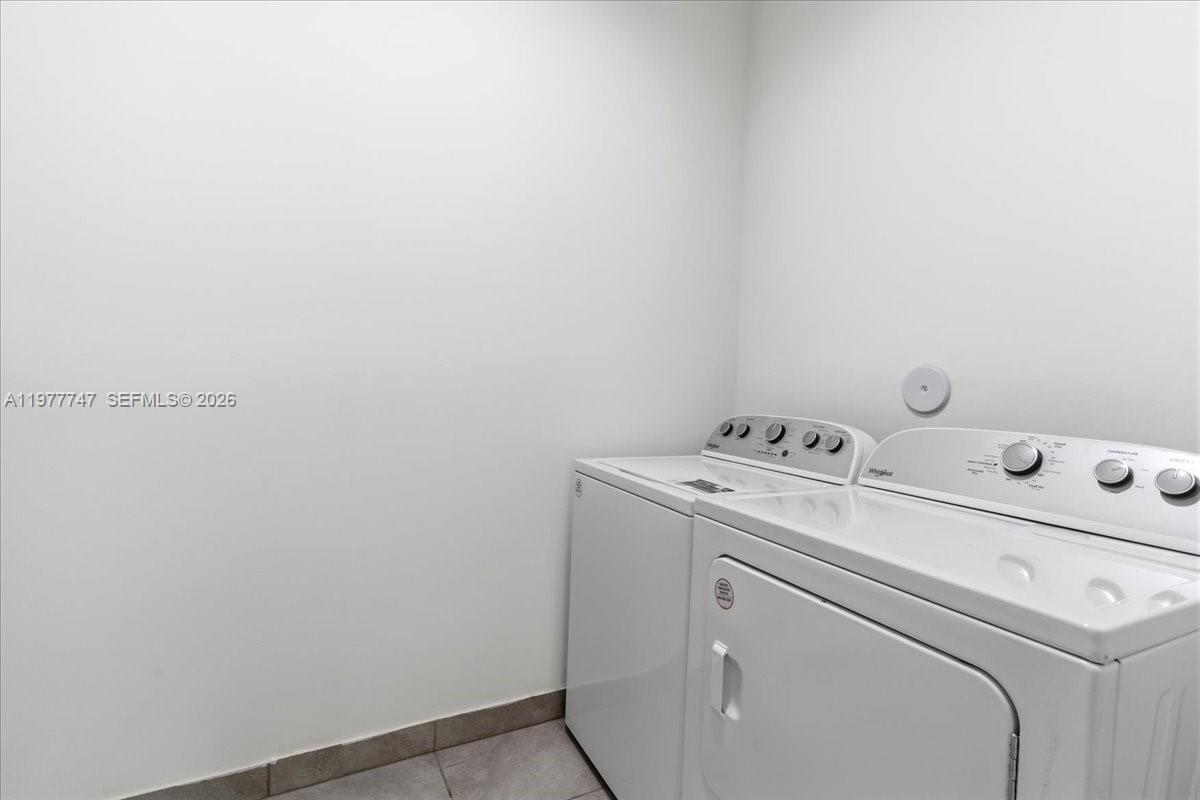 CANARIAS EAST - Residential