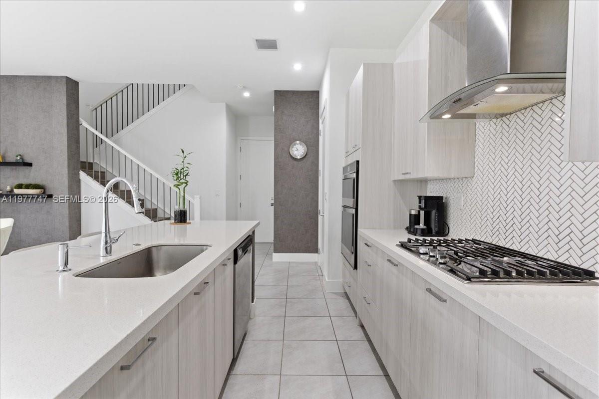 CANARIAS EAST - Residential