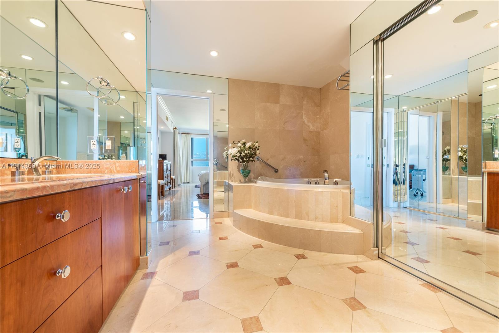 THE EMERALDBAY @ KEY COLO - Residential Lease