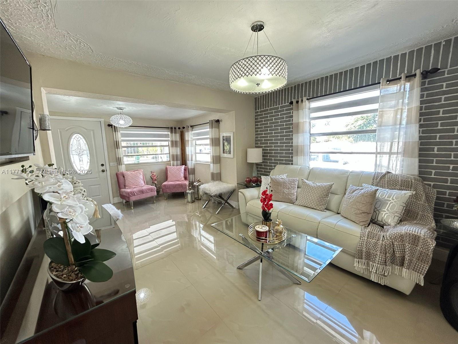 LITTLE RIVER FARMS - Residential