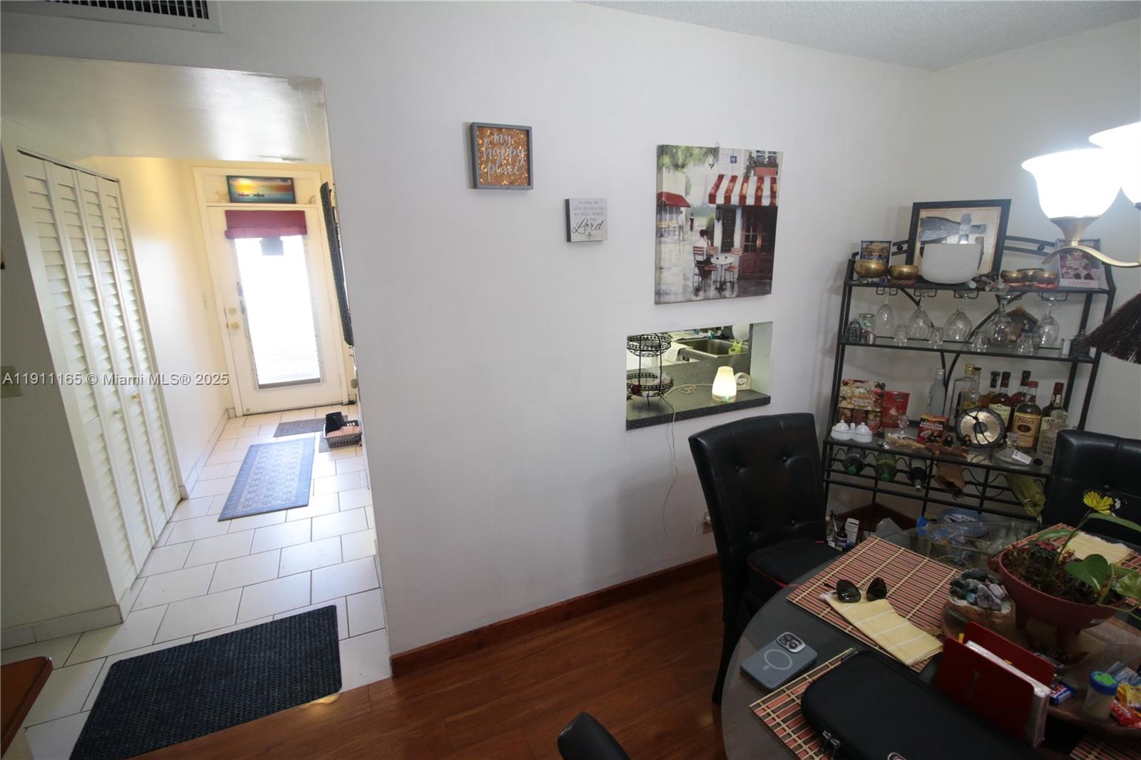 LAUDERDALE OAKS CONDO XII - Residential