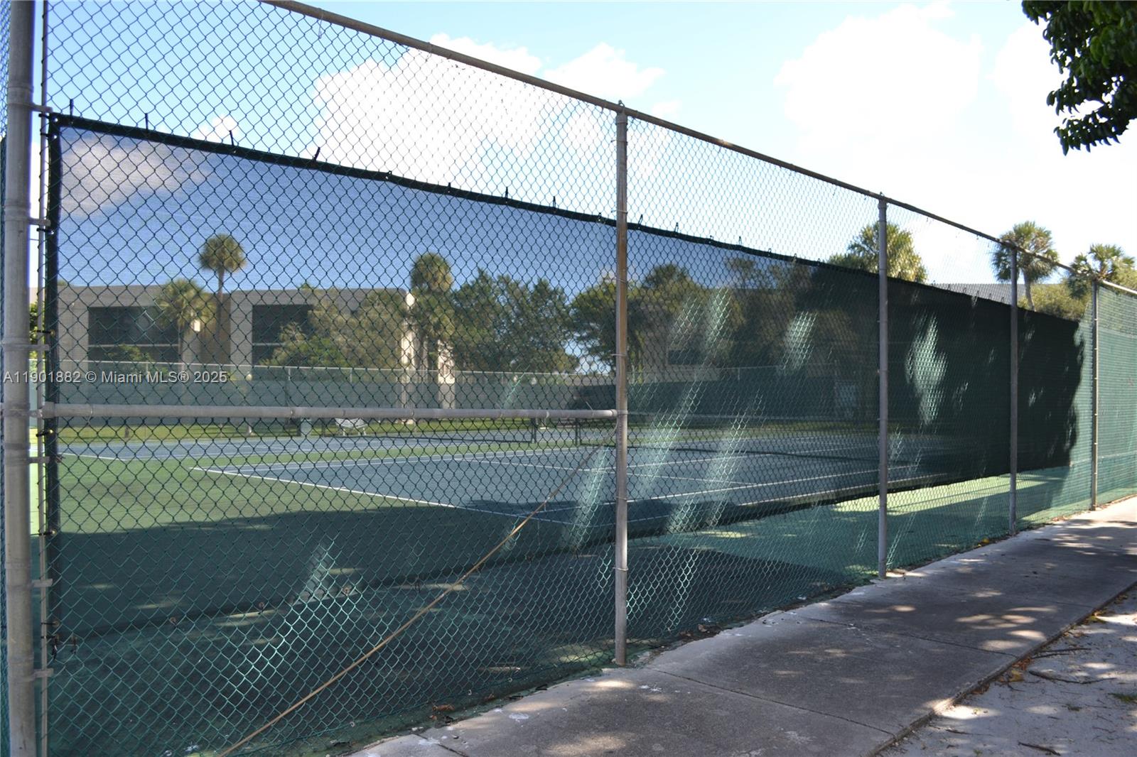 THE HORIZONS CONDO #3 - Residential Lease