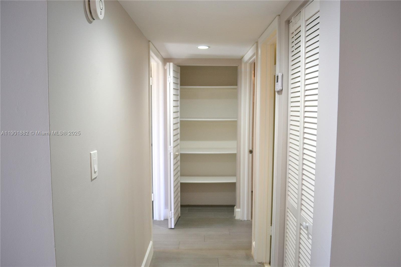 THE HORIZONS CONDO #3 - Residential Lease