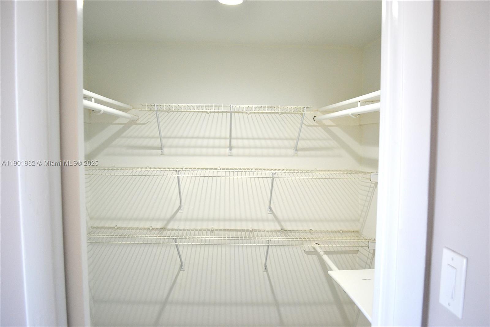 THE HORIZONS CONDO #3 - Residential Lease