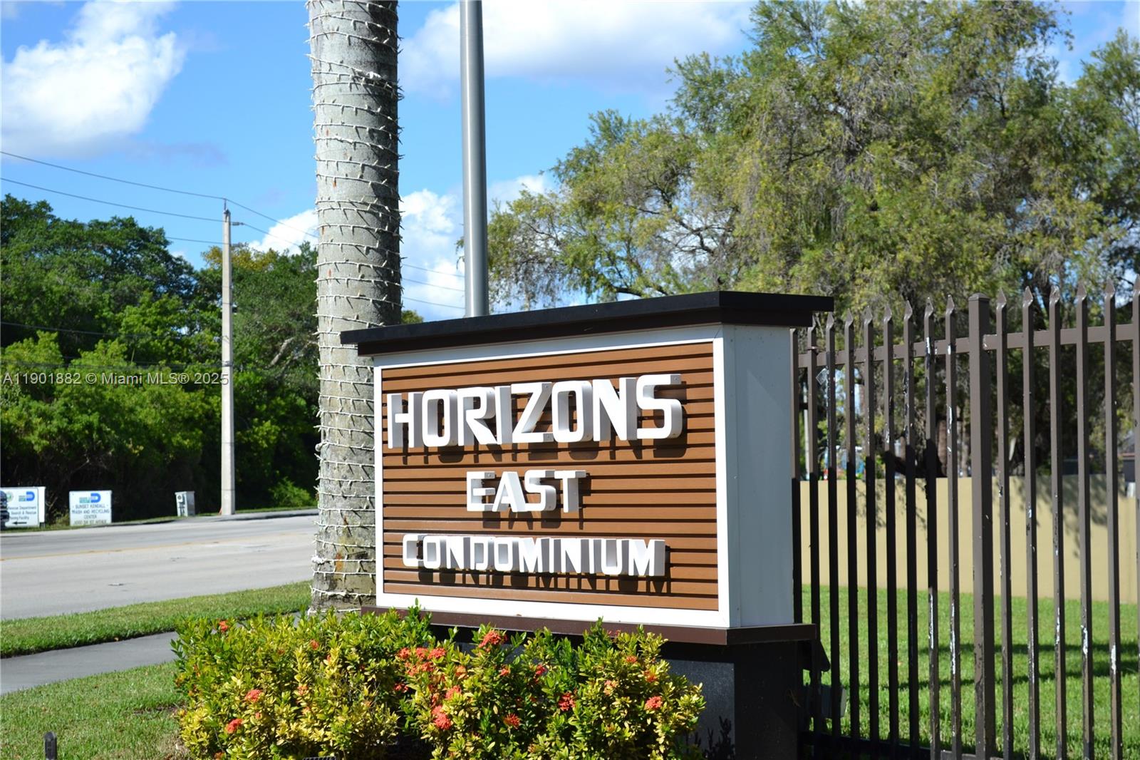 THE HORIZONS CONDO #3 - Residential Lease