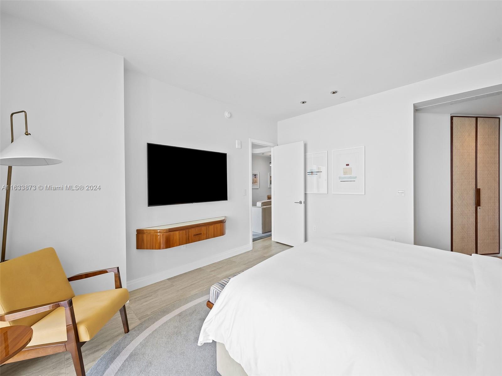 Four Seasons - Residential