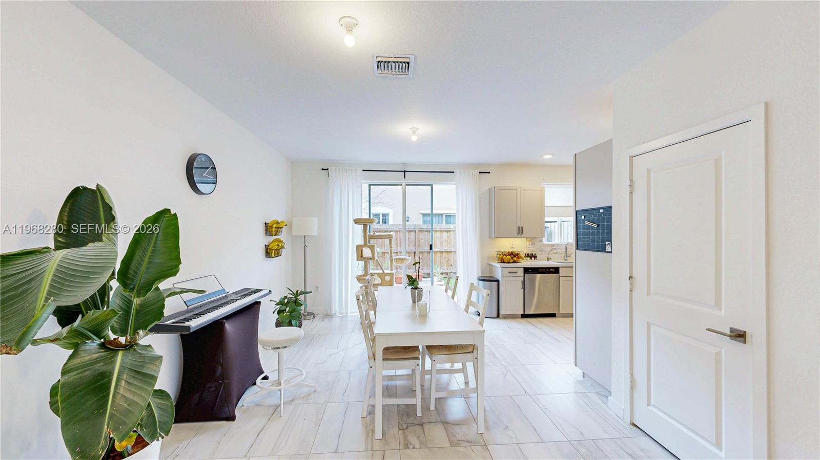 TOWNS AT SEASCAPE - Residential