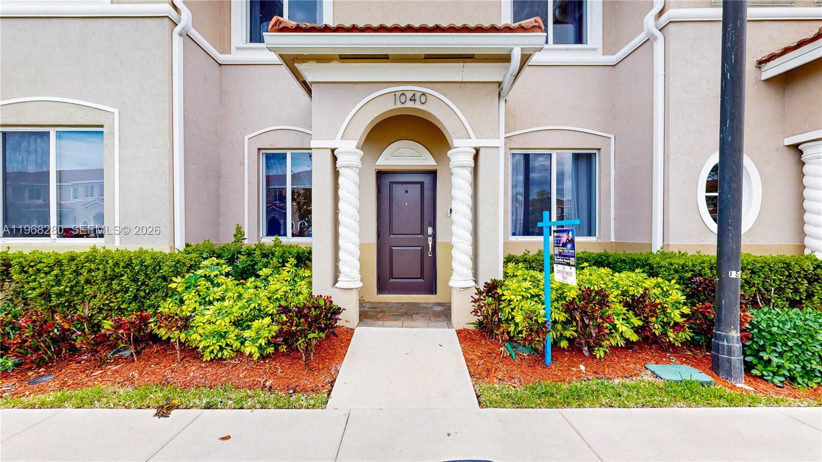 TOWNS AT SEASCAPE - Residential