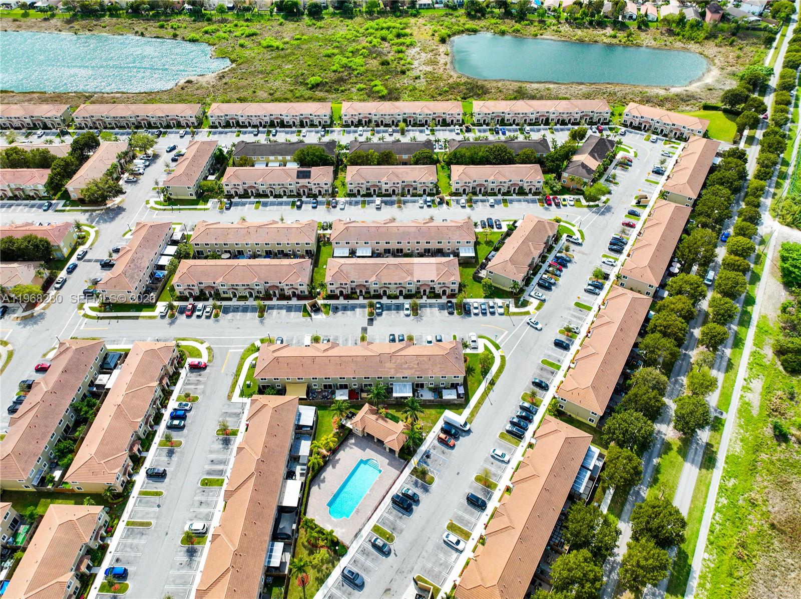 TOWNS AT SEASCAPE - Residential