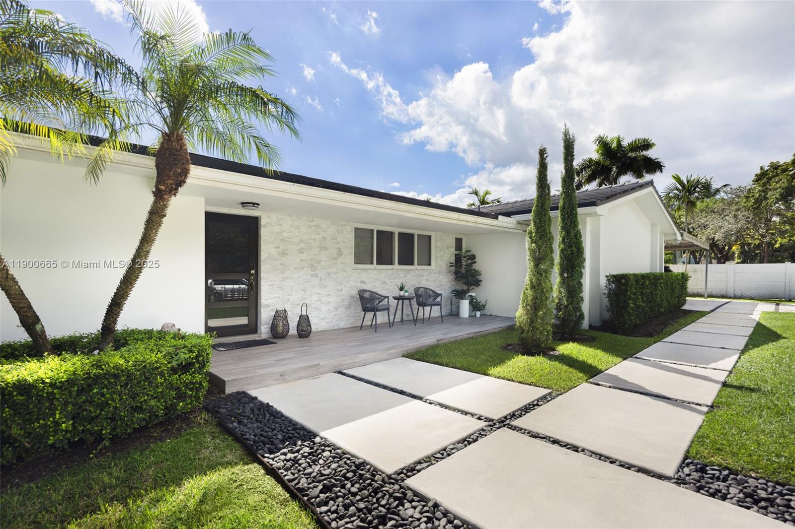 LAKESHORE SEC ONE - Residential