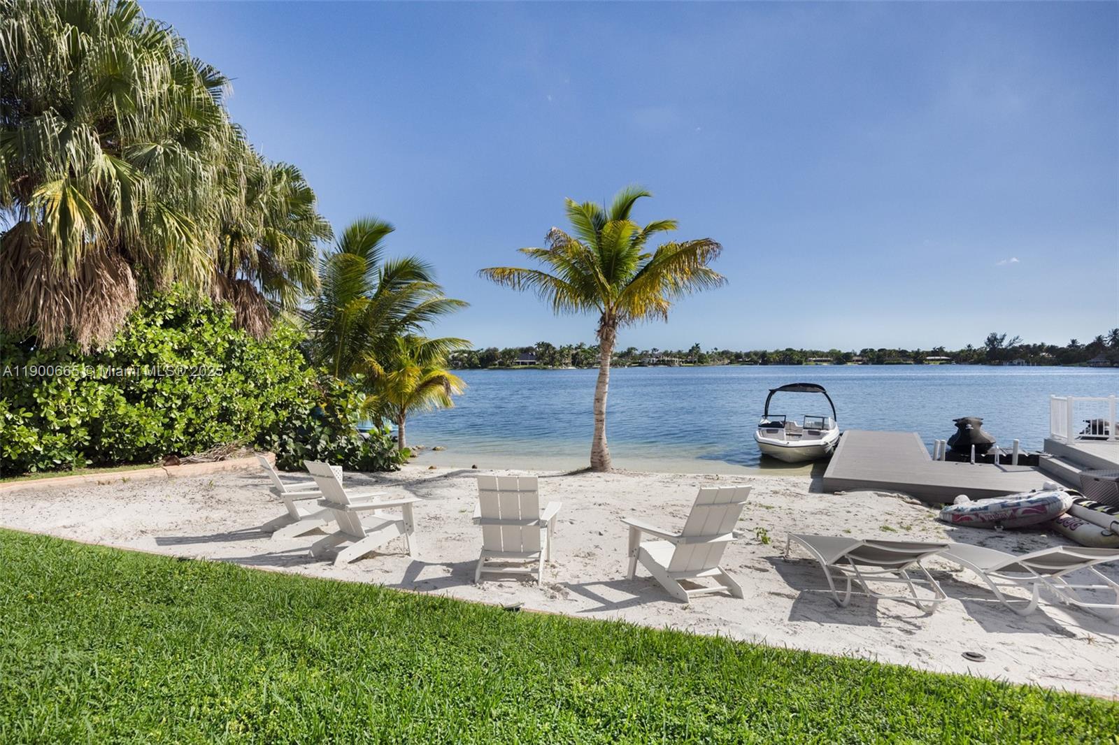 LAKESHORE SEC ONE - Residential