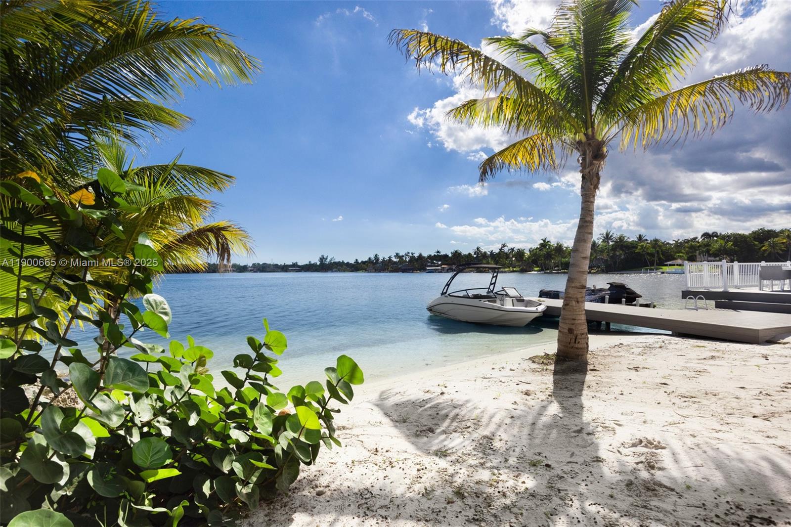 LAKESHORE SEC ONE - Residential