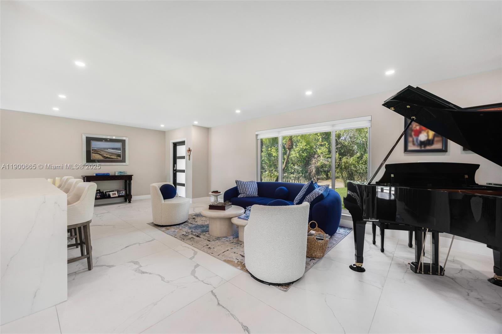 LAKESHORE SEC ONE - Residential