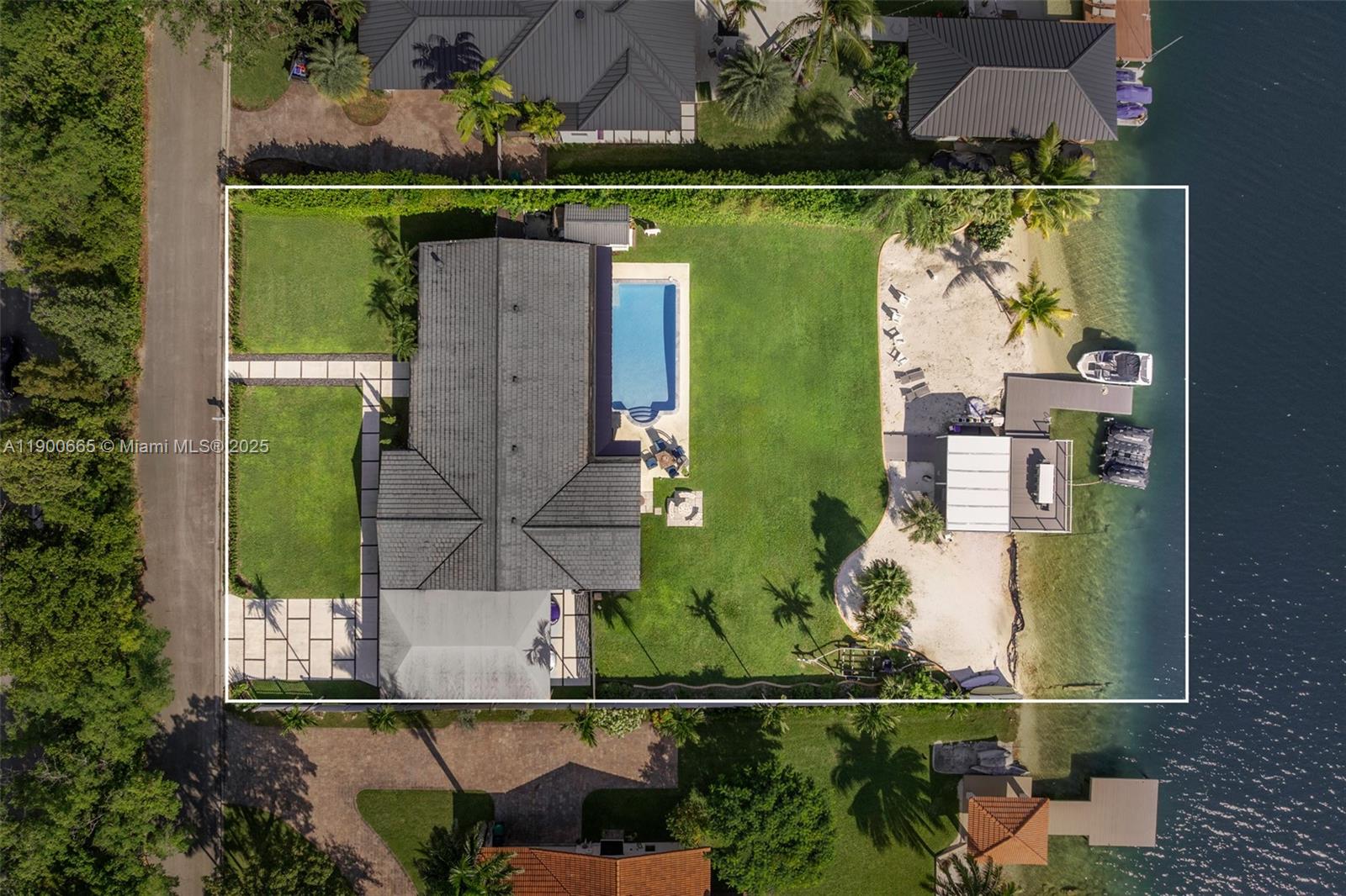 LAKESHORE SEC ONE - Residential