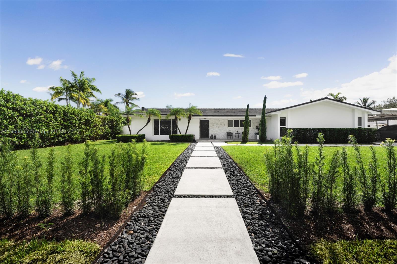 LAKESHORE SEC ONE - Residential