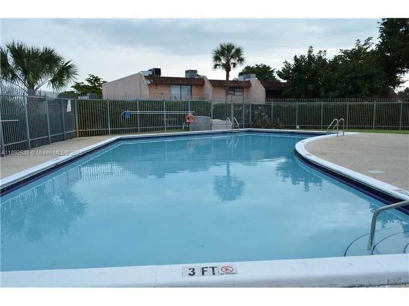 VALENCIA VILLAGE PH I - Residential Lease