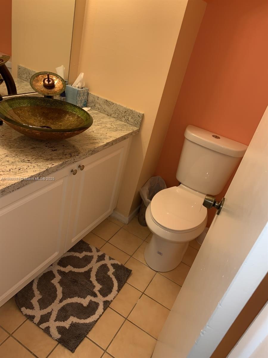 VALENCIA VILLAGE PH I - Residential Lease