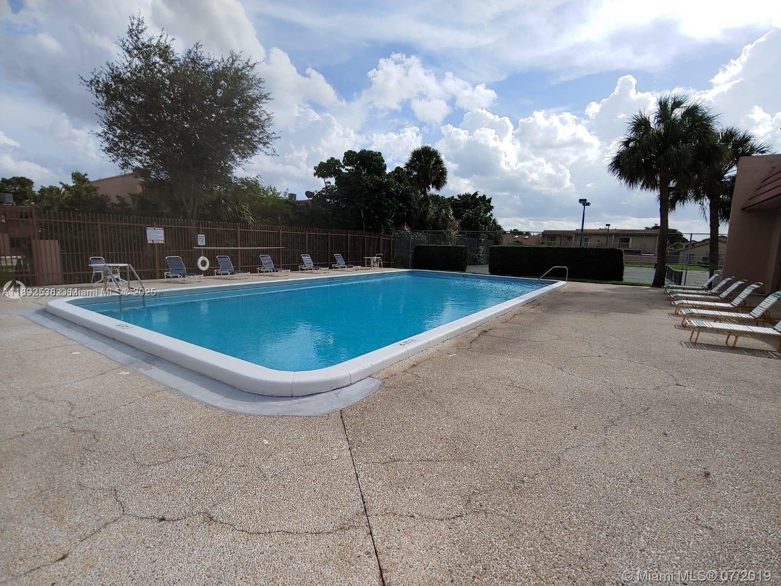 VALENCIA VILLAGE PH I - Residential Lease