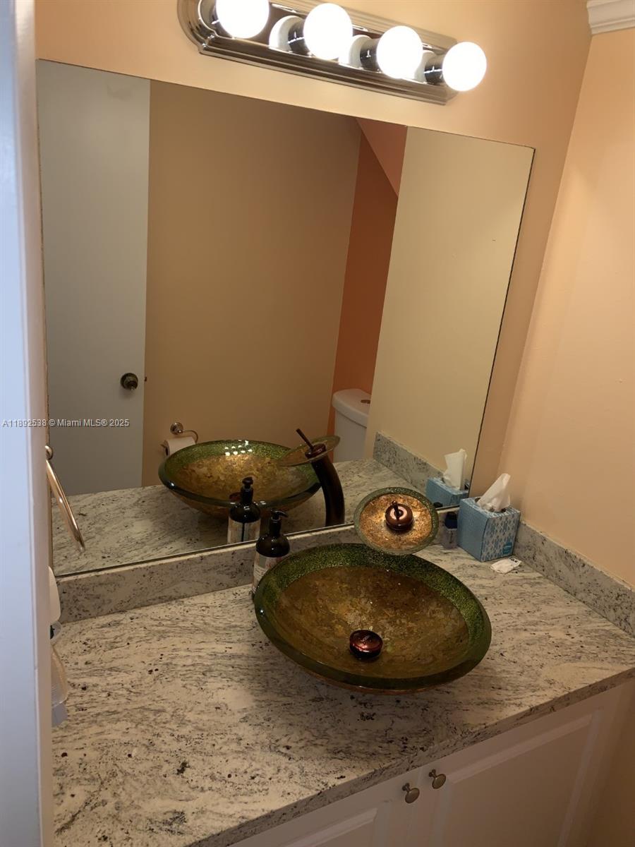 VALENCIA VILLAGE PH I - Residential Lease